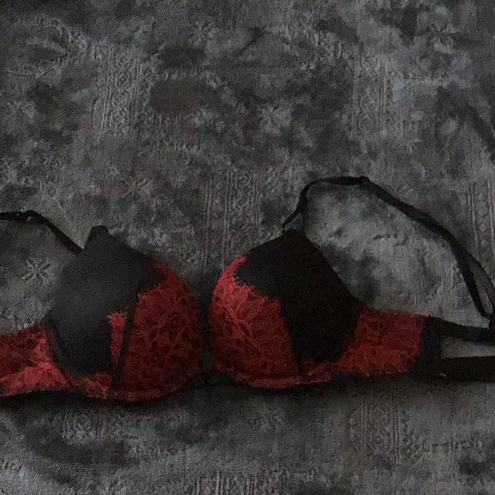 Victoria Secret 32A